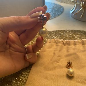 Rose gold Tory Burch drop pearl earrings
